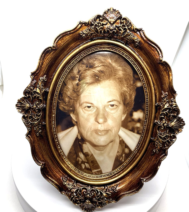 Foto de la "Bela" abuela que se representa en nuestro logo de Taquela